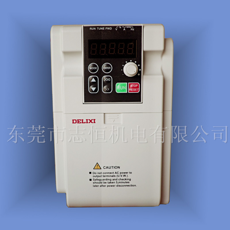 德力西單相變頻器1.5KW